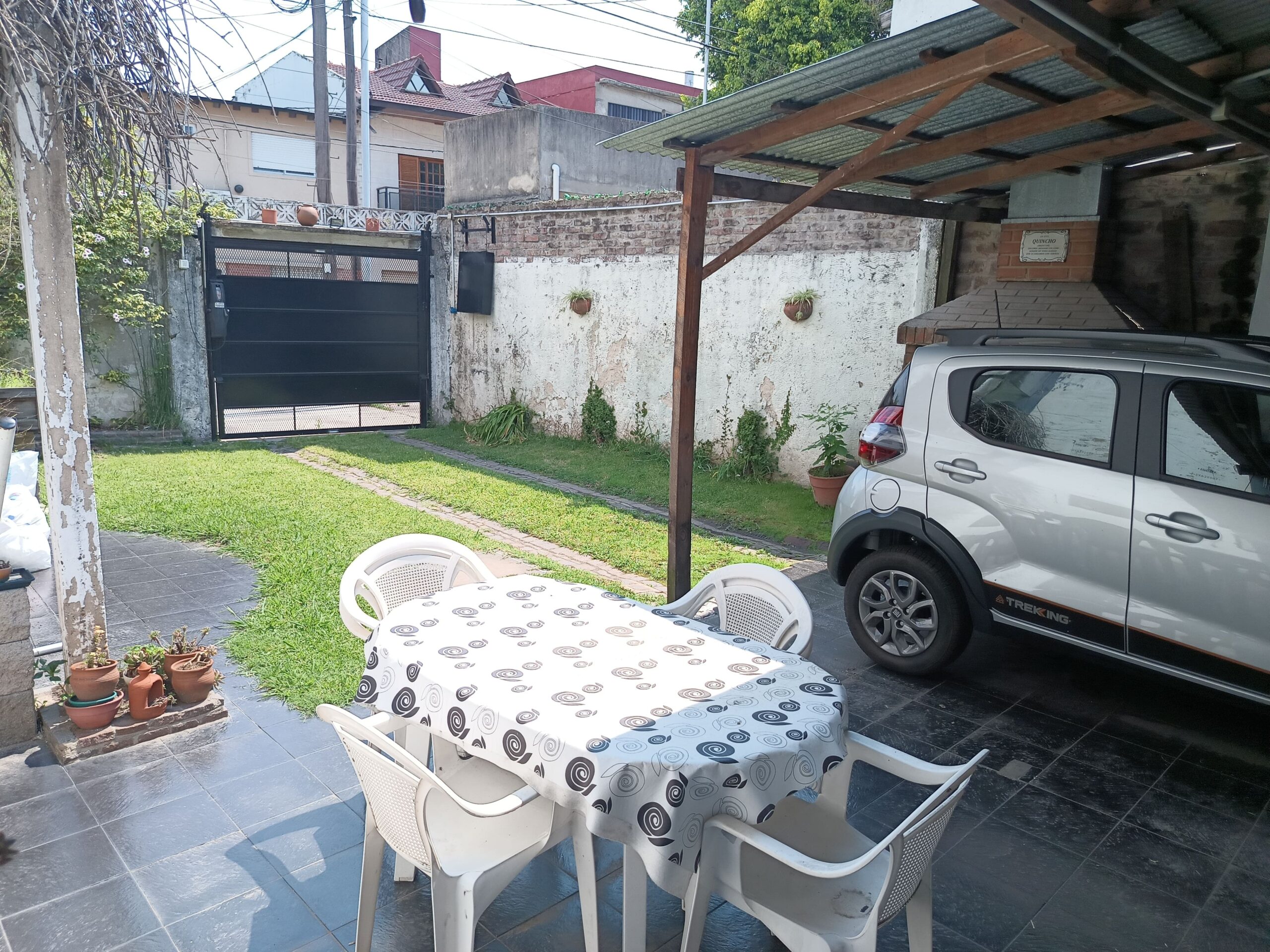 Hermoso Ph En Esquina Con Jardín