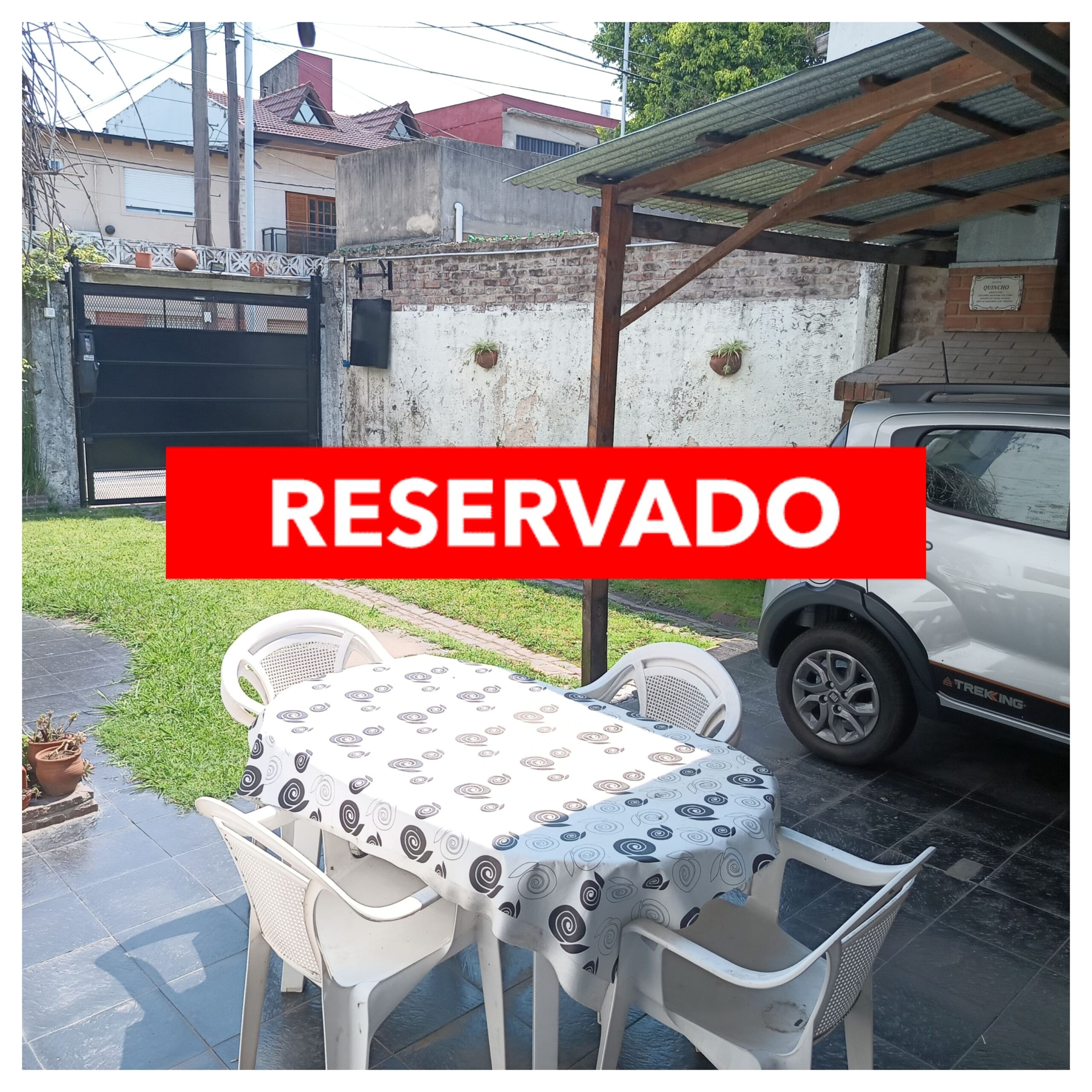 Hermoso Ph En Esquina Con Jardín